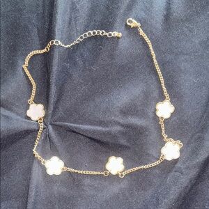 Gold color Flower Chain neckless necklace